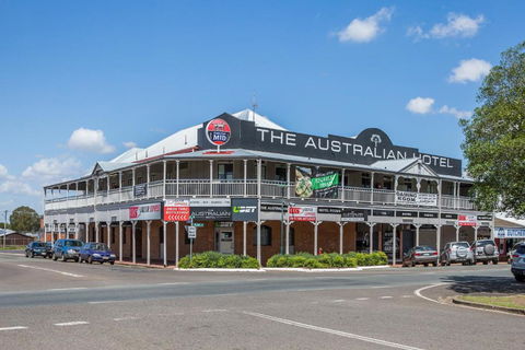 The Australian Hotel Murgon - QLD Tourism 0