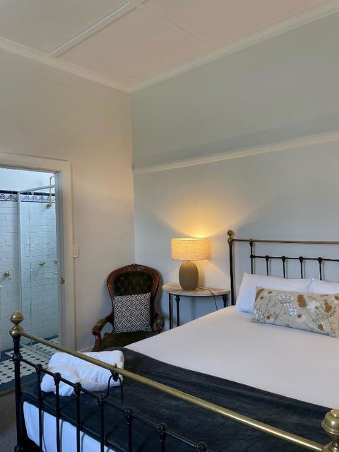 The Bolt Inn - Queensland Tourism 2