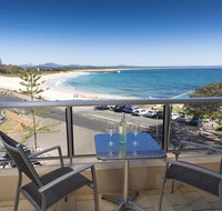Beachpoint Unit 303 28 North Street - QLD Tourism