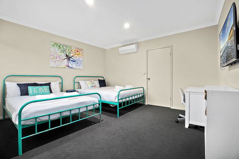Beachside At Sapphire - Queensland Tourism 3