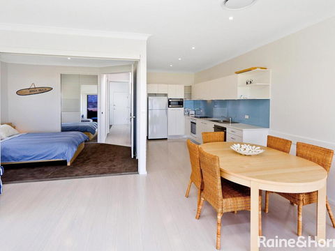 Beachside Bungalow #4 - 4/139 Avoca Drive, Avoca Beach - QLD Tourism 3