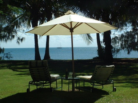 Beachside Holiday Units - QLD Tourism 0