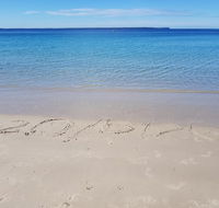Beachside Husky - Waterfront - QLD Tourism