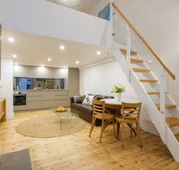 Beachside luxury loft apartment - QLD Tourism