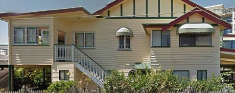 Beachside Queenslander - QLD Tourism 2