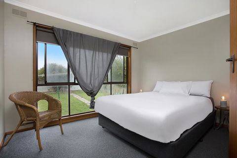 Beacon Point House - QLD Tourism 3