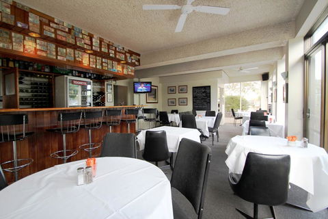 Beaumaris Bay Motel - QLD Tourism 0