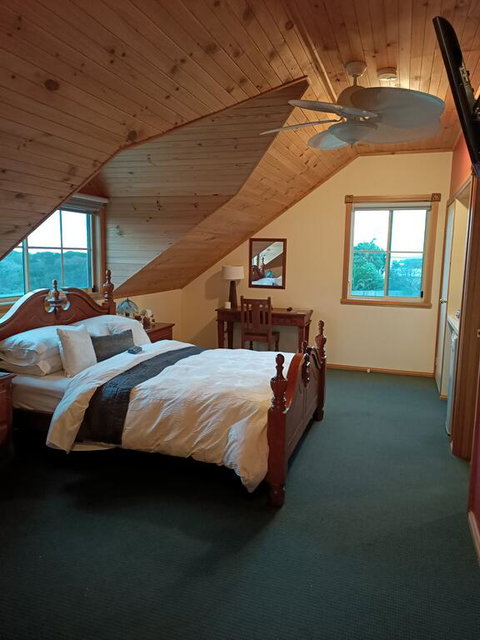 Beaumaris Beach Guest House - Queensland Tourism 3