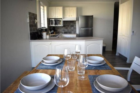 Beautiful Maroochy River Villa - QLD Tourism 1