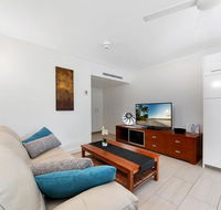 Beautiful Private Apt  Drift Palm Cove