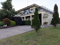Book Cooranbong Accommodation Vacations QLD Tourism QLD Tourism