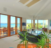 BEDARRA MOLLYMOOK BEACH - QLD Tourism