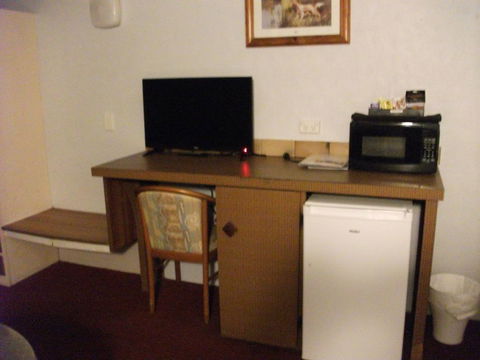 Beerwah Glasshouse Motel - Queensland Tourism 2