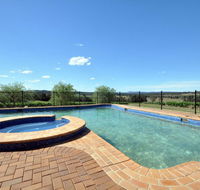 Beggars Bridge Vineyard Homestead w/ pool  wifi  tennis  vineyard - Queensland Tourism