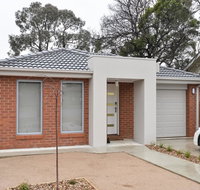 Beischer Apt A - QLD Tourism