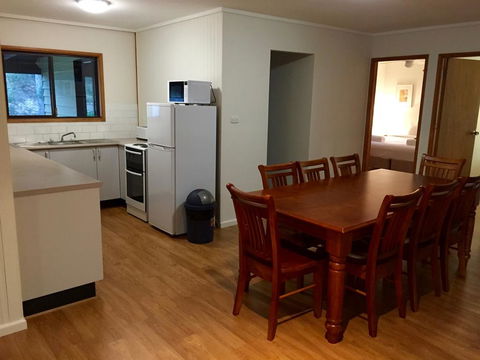 Belford Cottages - Queensland Tourism 1
