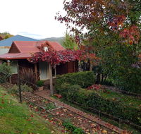 Bella Rouge Cottage Bright