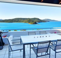 Bella Vista E9 - Ocean View Spacious 2 Bedroom with golf buggy - Queensland Tourism