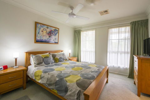 Bellevue Bed & Breakfast - QLD Tourism 1