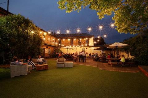 Belmore Hotel Scone - QLD Tourism 0