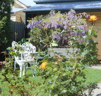 Benambra Bed  Breakfast - QLD Tourism