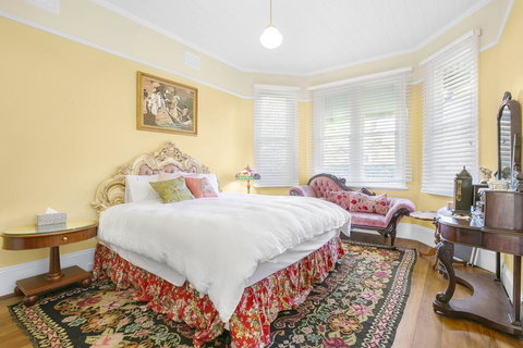 Berdea - QLD Tourism 1