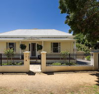 Berkeley Street Townhouse - QLD Tourism