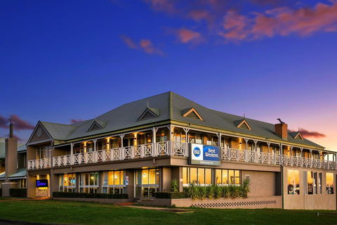 Best Western Sanctuary Inn - QLD Tourism 0
