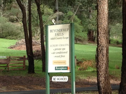 Beyonderup Falls Adult Retreat - QLD Tourism 1