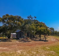 Big Tiny Seven Hills Tiny House Tallarook - Queensland Tourism