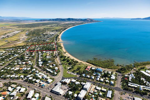 BIG4 Rowes Bay Beachfront Holiday Park - QLD Tourism 0