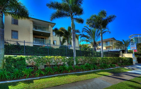 Bila Vista Holiday Apartments - QLD Tourism 1