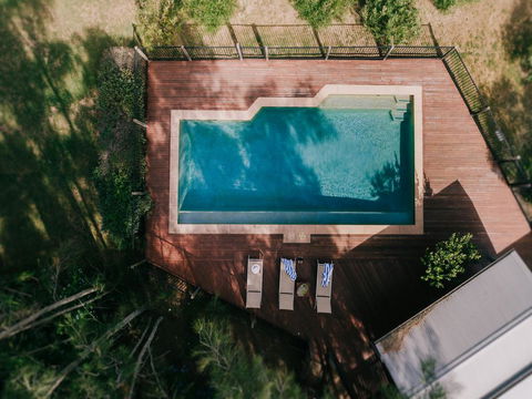Billabong Moon - Queensland Tourism 0