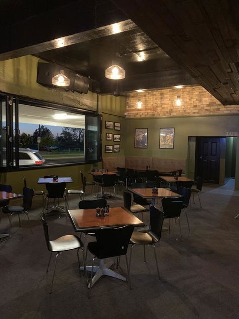 Biloela Hotel - QLD Tourism 3
