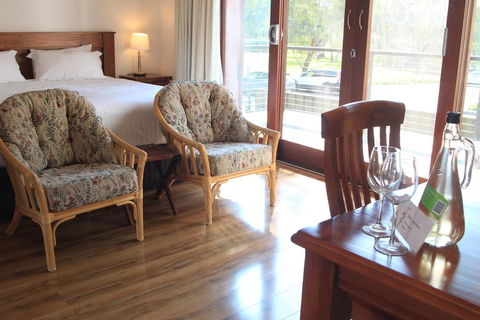 Birdwood Motel - QLD Tourism 2