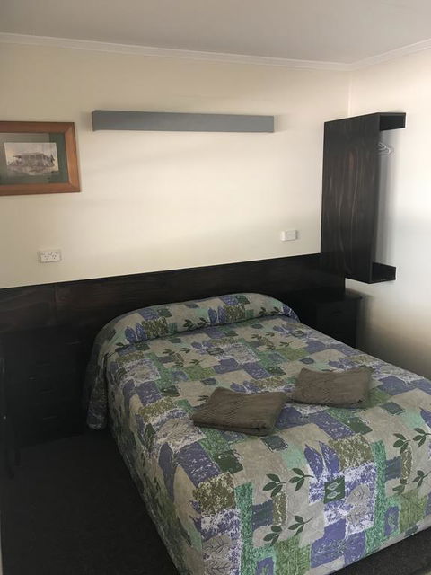 Blackall Coolibah Motel - QLD Tourism 3