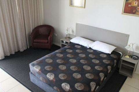 Blackwater Motor Inn - QLD Tourism 2