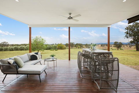 Blackwattle Retreats - Queensland Tourism 2