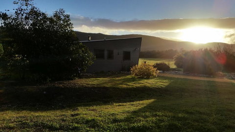 Blaze Rock Retreat - QLD Tourism 1