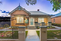 Book Orange Accommodation Vacations QLD Tourism QLD Tourism
