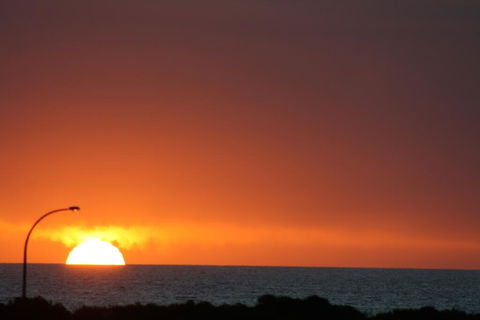 Blue Sky Escapes Sunset Oddes-sea - QLD Tourism 1