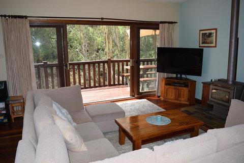 Bluebell Cottage - QLD Tourism 3
