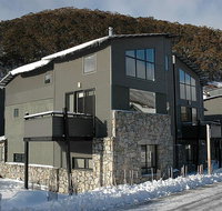 Blues Air 1 - QLD Tourism