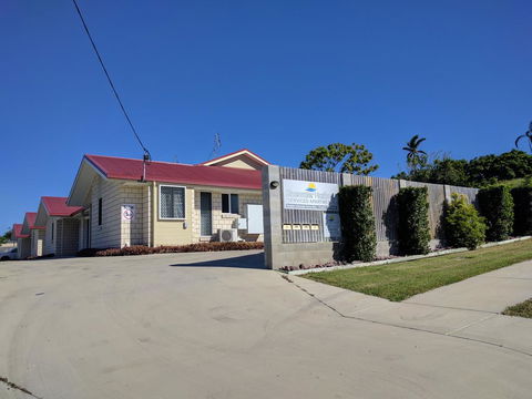 Bluewater Harbour Serviced Apartments - QLD Tourism 0