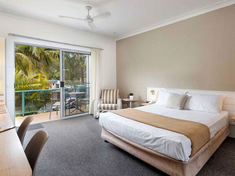 Blueys Motel - QLD Tourism 3