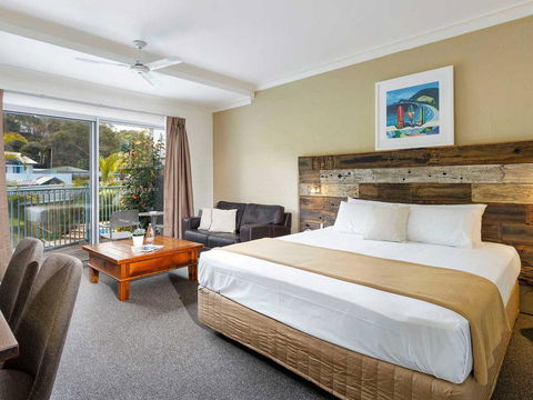 Blueys Motel - QLD Tourism 1