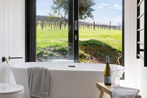 The Lodge By Mt Bellevue - Queensland Tourism 3