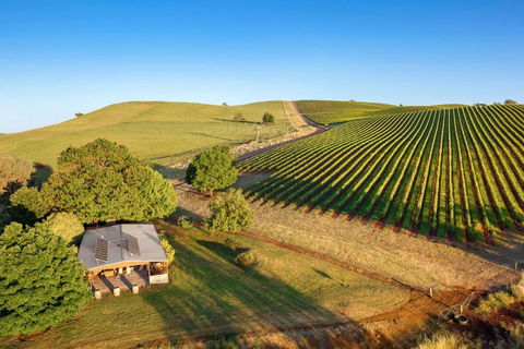 The Lodge By Mt Bellevue - Queensland Tourism 0