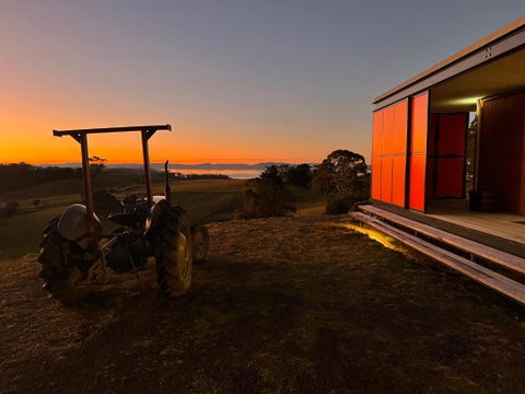 The Orange House - QLD Tourism 0