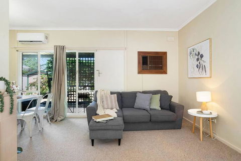 The Peach Tree 2 Bed Home - QLD Tourism 1
